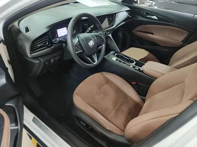 Buick Regal — Фото автомобиля 15
