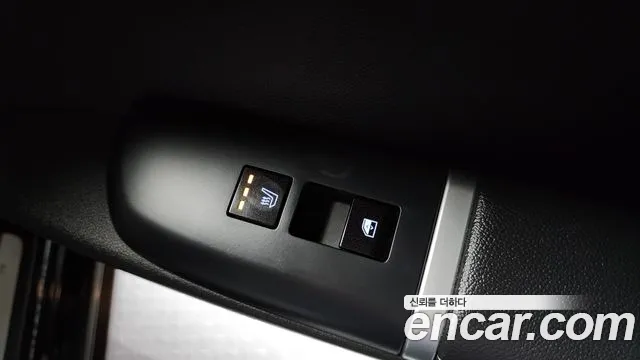 Hyundai Grandeur Grandeur (GN7) 2.5 Бензин 2WD — Фото автомобиля 18