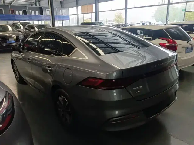 BYD Qin PLUS — Фото автомобиля 4