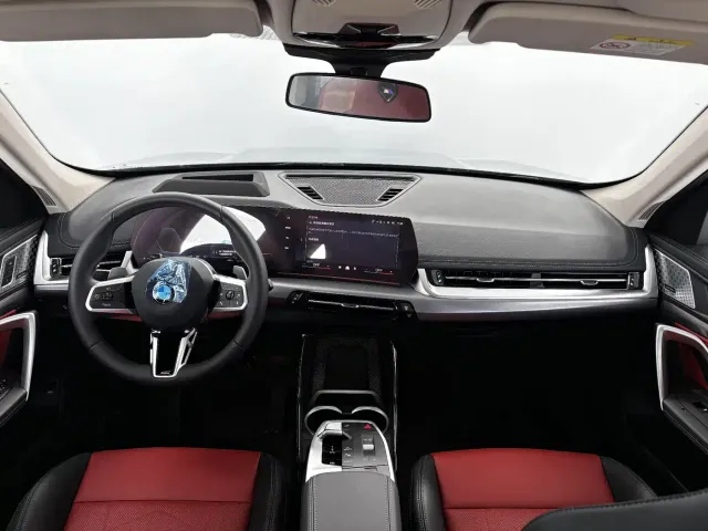 BMW X1 — Фото автомобиля 14