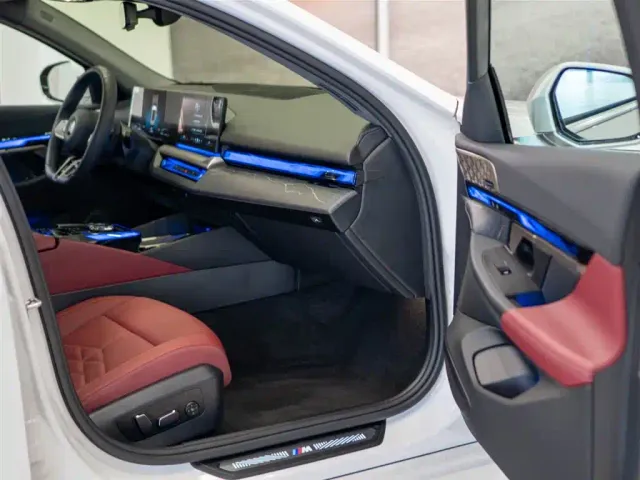 BMW 5 Series — Фото автомобиля 20