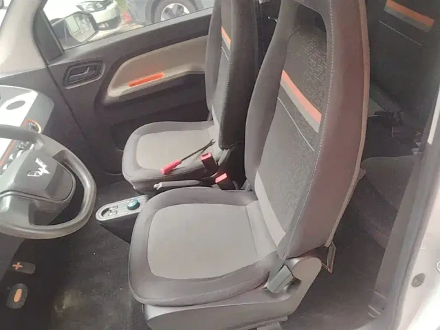 Wuling Hongguang Mini EV — Фото автомобиля 10