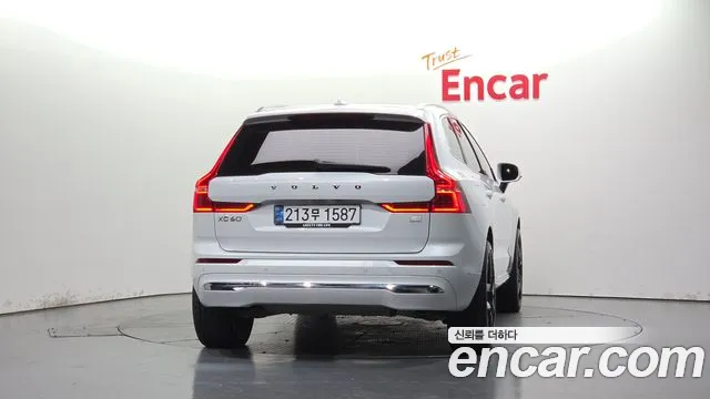 Volvo XC60 2nd Gen — Фото автомобиля 4