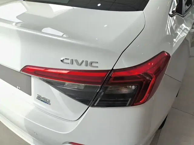 Honda Civic — Фото автомобиля 7