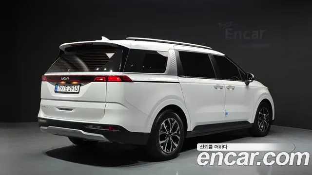 Kia Canival Carnival 4 поколение Дизель 9 мест Prestige — Фото автомобиля 2
