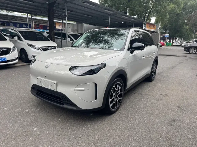 Фотография автомобиля — Leapmotor A10