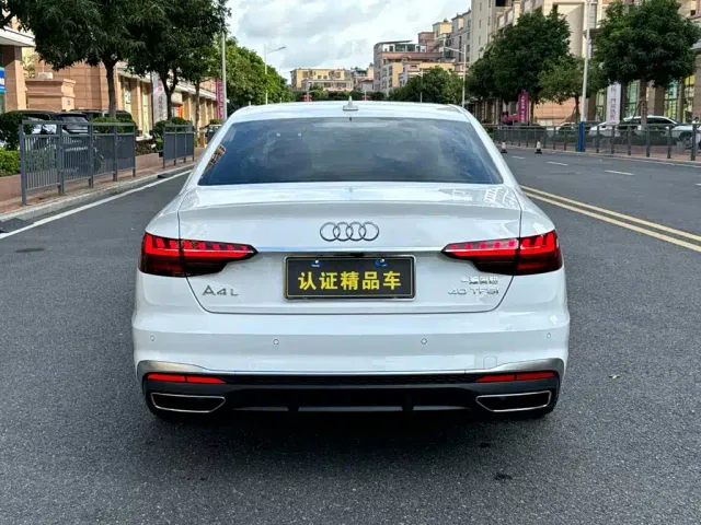 Audi A4L — Фото автомобиля 16