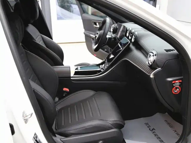 Mercedes-Benz C-Class — Фото автомобиля 22