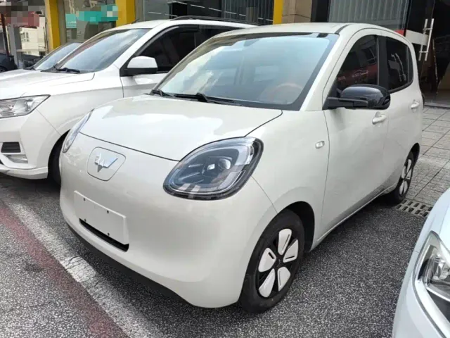 Фотография автомобиля — Wuling Hongguang Mini EV