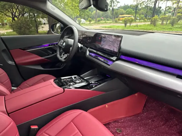 BMW 5 Series — Фото автомобиля 17
