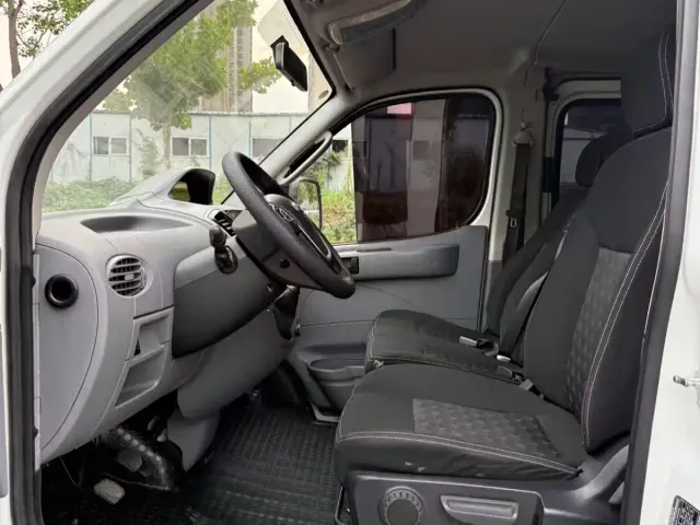 Maxus Xintu V80 — Фото автомобиля 5