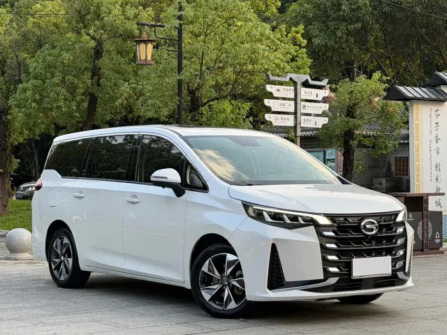 GAC Trumpchi M6 — Фото автомобиля 3