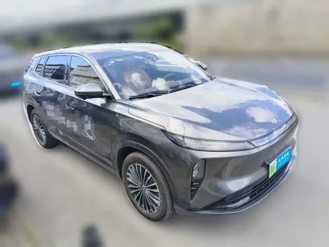 Dongfeng Aeolus L8 — Фото автомобиля 3