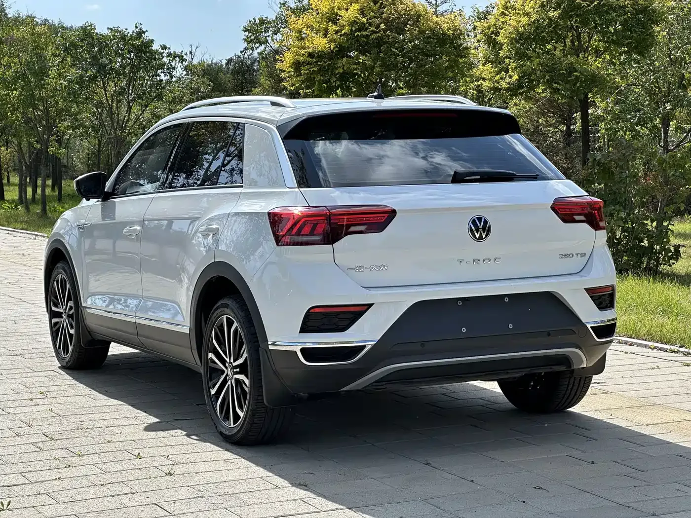 Volkswagen Volkswagen T-ROC 2022 280TSI DSG 2WD Comfort PLUS — Фото автомобиля 5