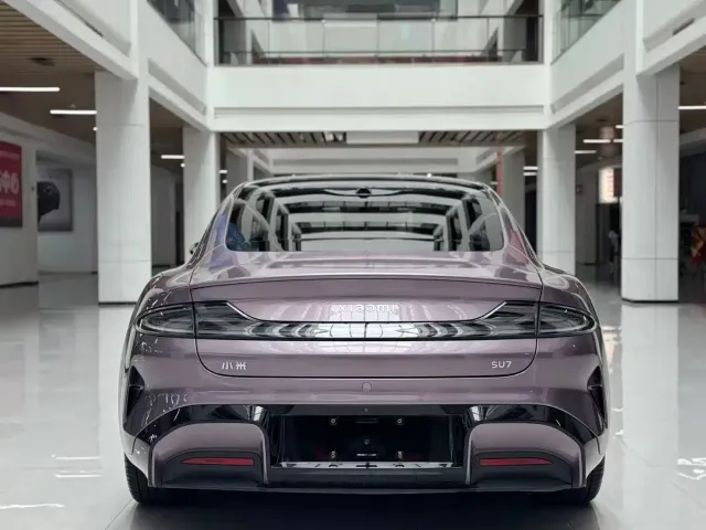 Xiaomi SU7 — Фото автомобиля 6