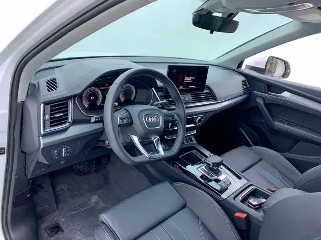 Audi Q5L — Фото автомобиля 16