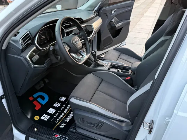 Audi Q3 — Фото автомобиля 13
