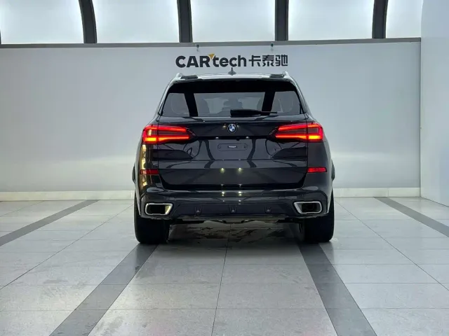 BMW X5 — Фото автомобиля 3