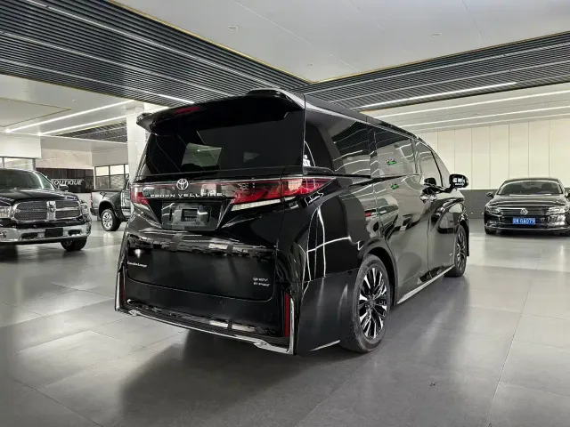 Toyota Vellfire — Фото автомобиля 9