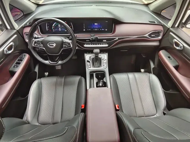 GAC Trumpchi M6 — Фото автомобиля 14