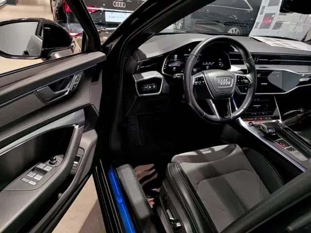 Audi A6L — Фото автомобиля 15
