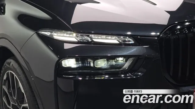 BMW X7 — Фото автомобиля 19