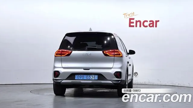 Kia Niro Niro Plus Air — Фото автомобиля 4