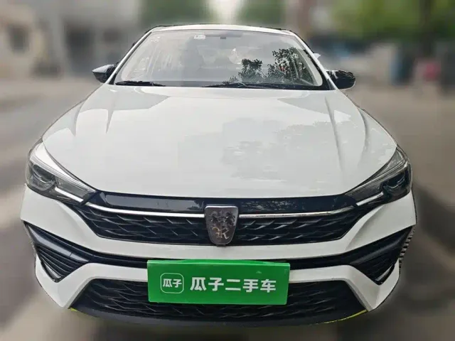 Roewe i5 — Фото автомобиля 23