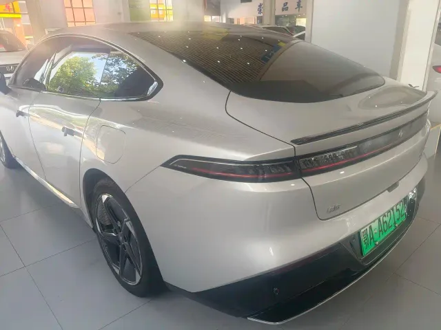 Dongfeng eπ 007 — Фото автомобиля 13
