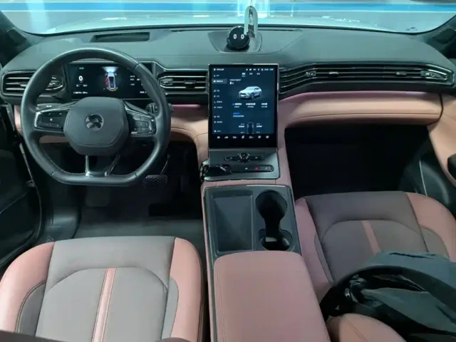 Nio EC6 — Фото автомобиля 9