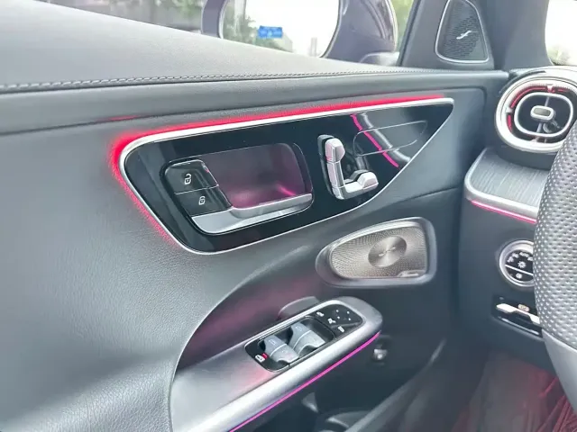 Mercedes-Benz C-Class — Фото автомобиля 26