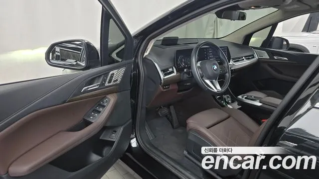 BMW 2 Series U06 — Фото автомобиля 14