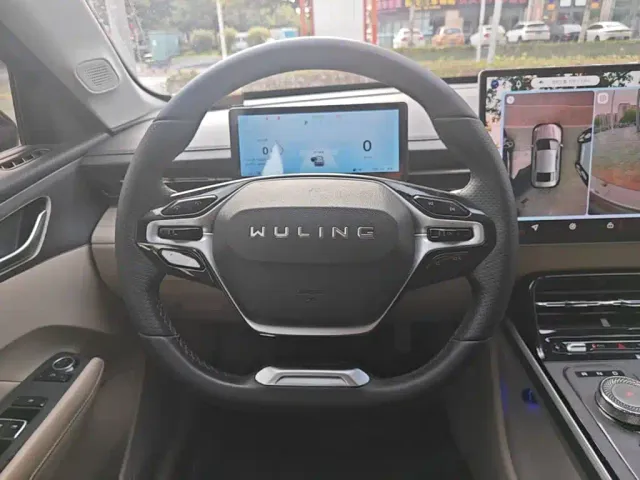 Wuling Starlight — Фото автомобиля 10