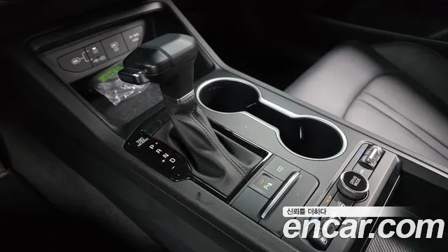 Kia K5 Новый K5 3 поколение 2.0 LPi(Для проката) — Фото автомобиля 9