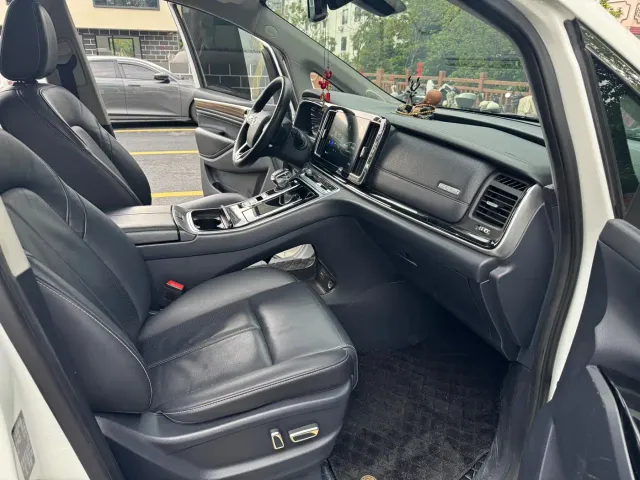 GAC Trumpchi M8 — Фото автомобиля 6