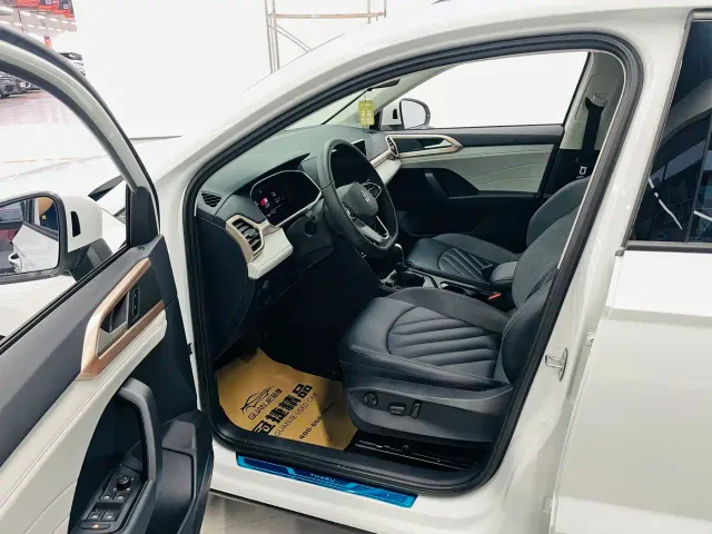 Volkswagen Tharu — Фото автомобиля 4