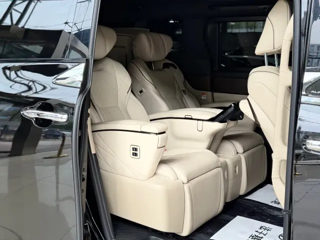 Toyota Alphard — Фото автомобиля 13