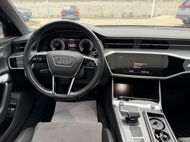 Audi A6L — Фото автомобиля 10
