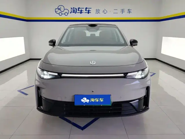 Leapmotor C10 — Фото автомобиля 2