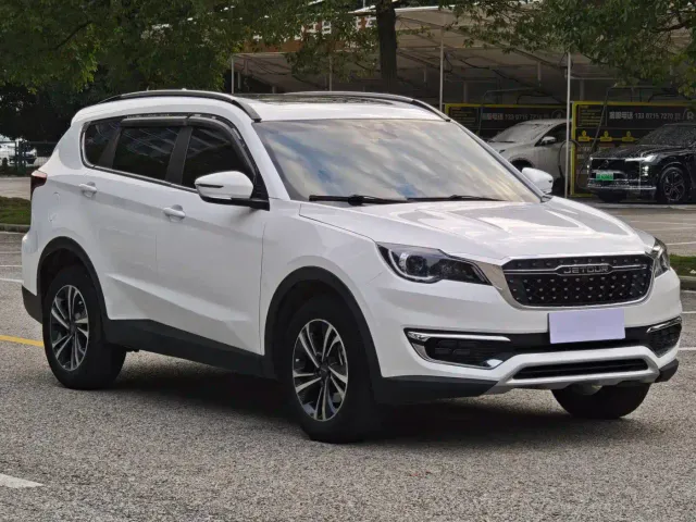 Jetour X70 — Фото автомобиля 3