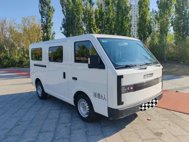 Shineray Xinyuan E3 — Фото автомобиля 3