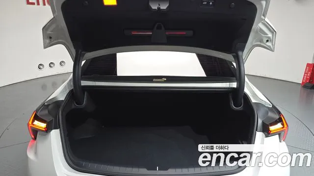 Kia K8 Signature — Фото автомобиля 18