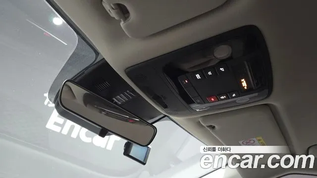 Kia Carnival 4th Gen — Фото автомобиля 25