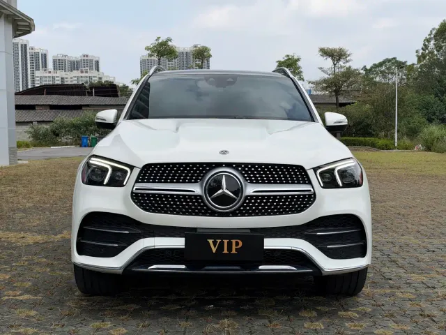 Mercedes-Benz GLE-Class — Фото автомобиля 2