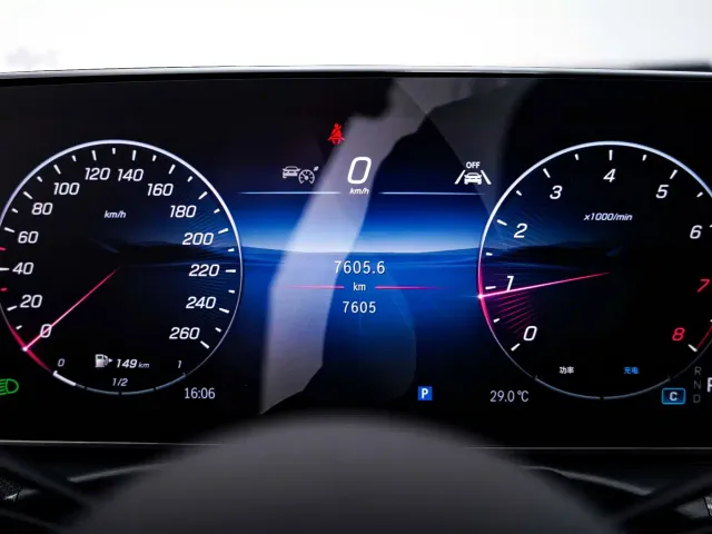 Mercedes-Benz Mercedes-Benz C-Class 2025 C 260 L Sport Edition — Фото автомобиля 10