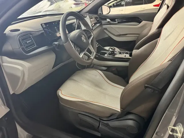 BYD Qin PLUS — Фото автомобиля 7