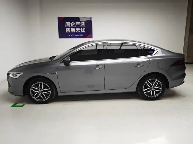 BYD Qin PLUS — Фото автомобиля 9