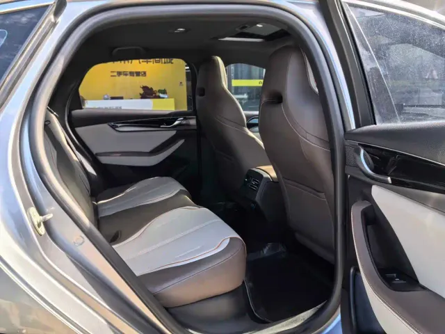 BYD Qin PLUS — Фото автомобиля 16