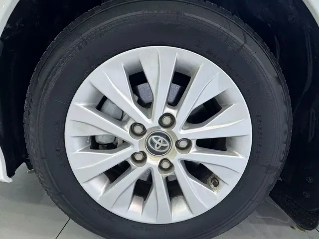 Toyota Corolla — Фото автомобиля 24