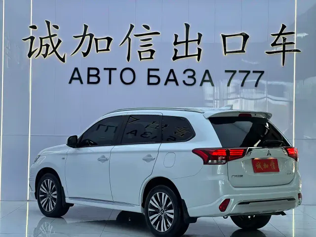 Mitsubishi Outlander — Фото автомобиля 4